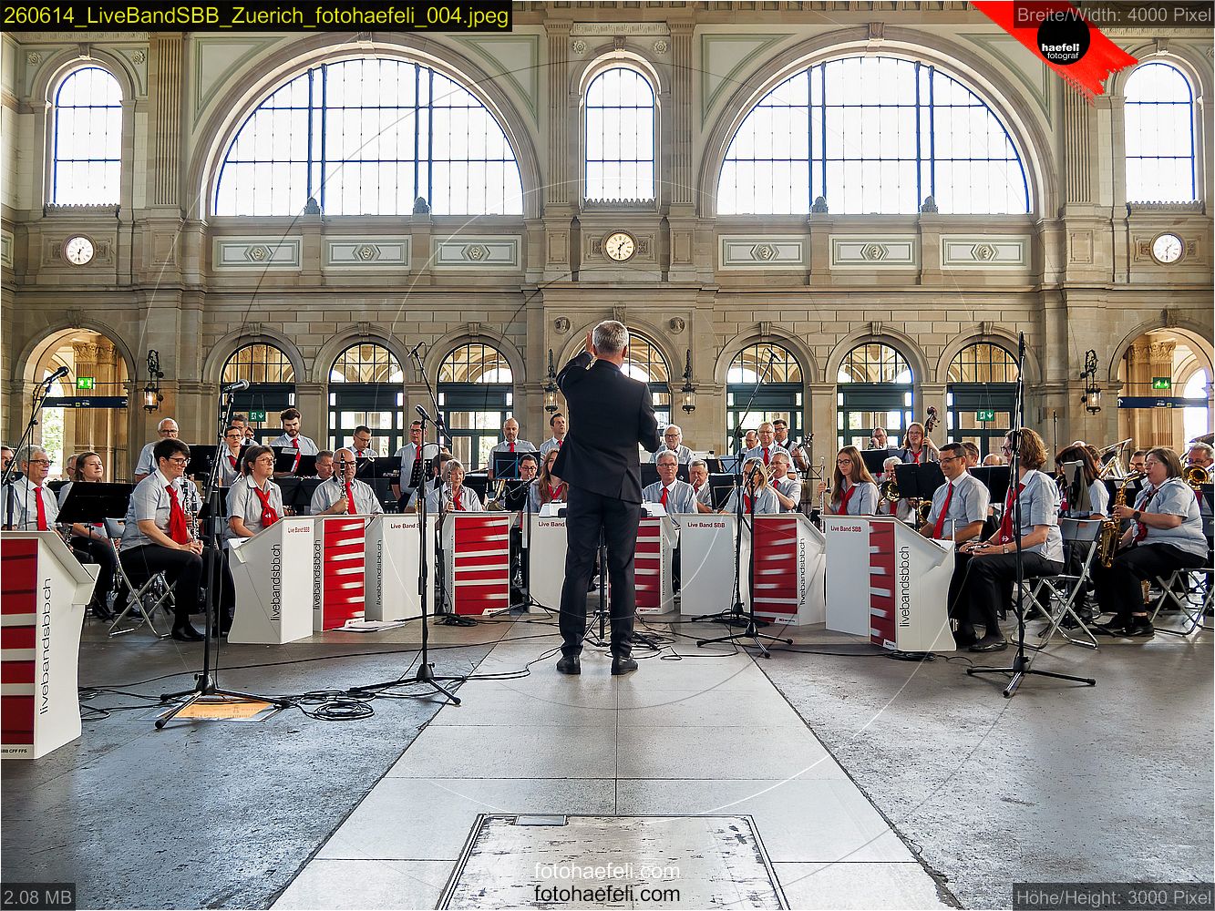 260614_LiveBandSBB_Zuerich_fotohaefeli_004.jpeg