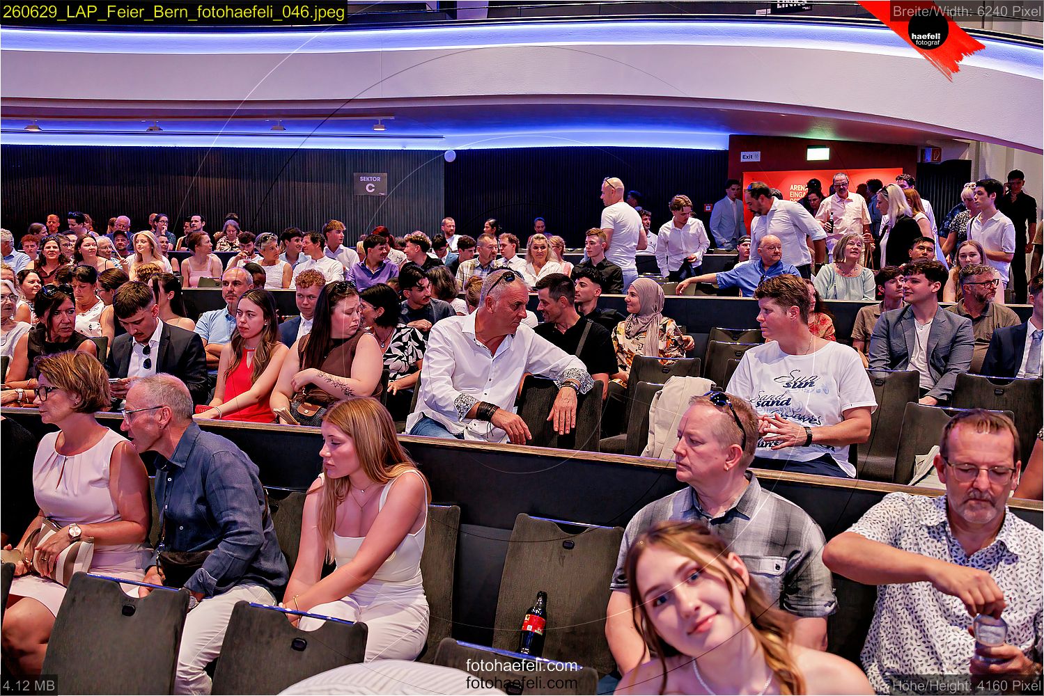 260629_LAP_Feier_Bern_fotohaefeli_046.jpeg
