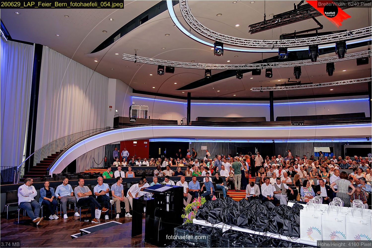 260629_LAP_Feier_Bern_fotohaefeli_054.jpeg