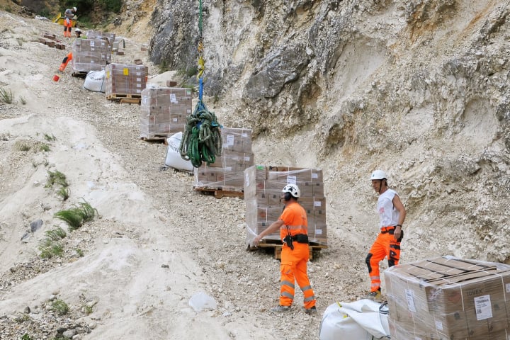 sprengstoff, tovex, dynamit, steinbruch, dupont, tnt, fotohaefeli