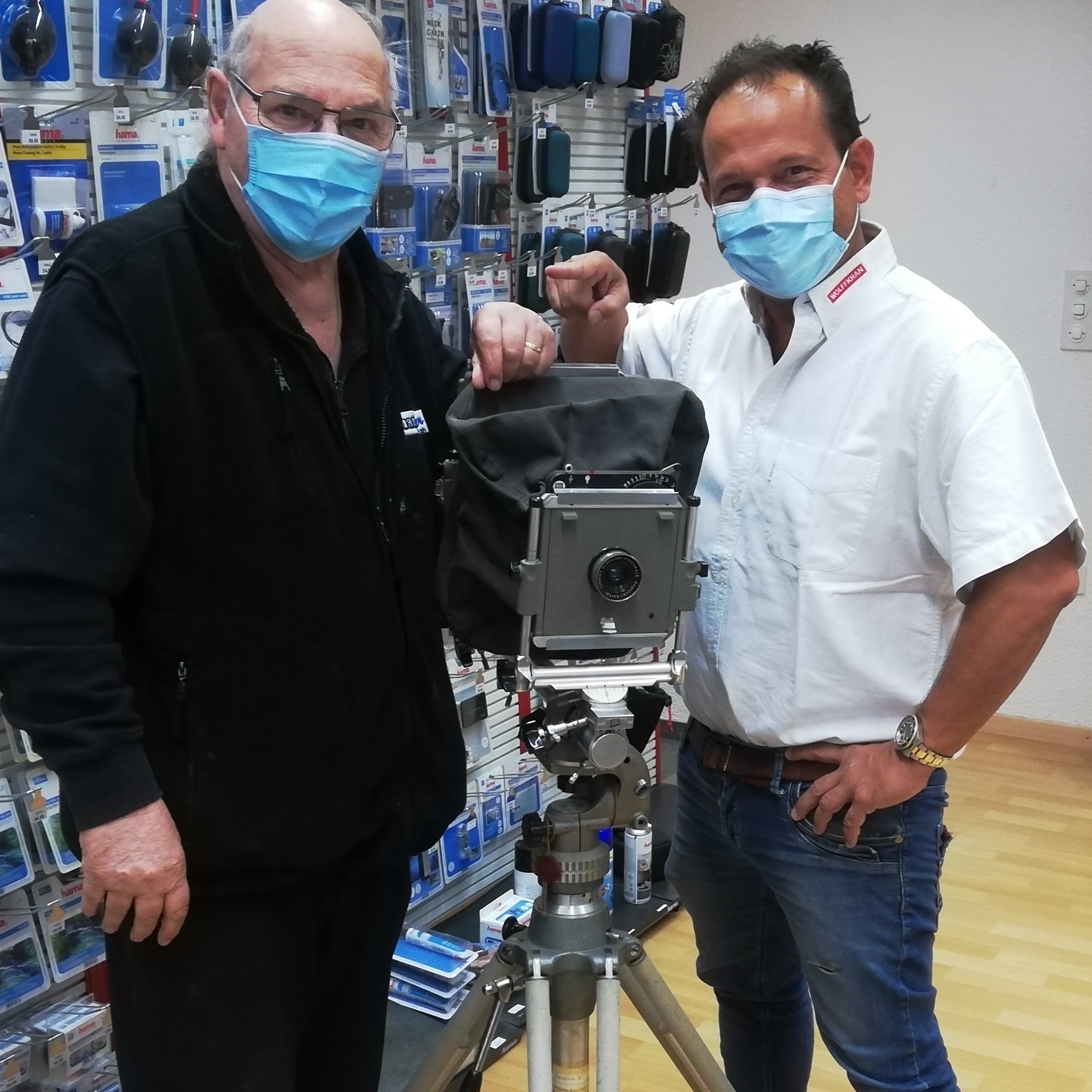 corona masken ladenlokal fego oensingen bruno öss michael fotohaefeli fachkamera sinar arcaswiss
