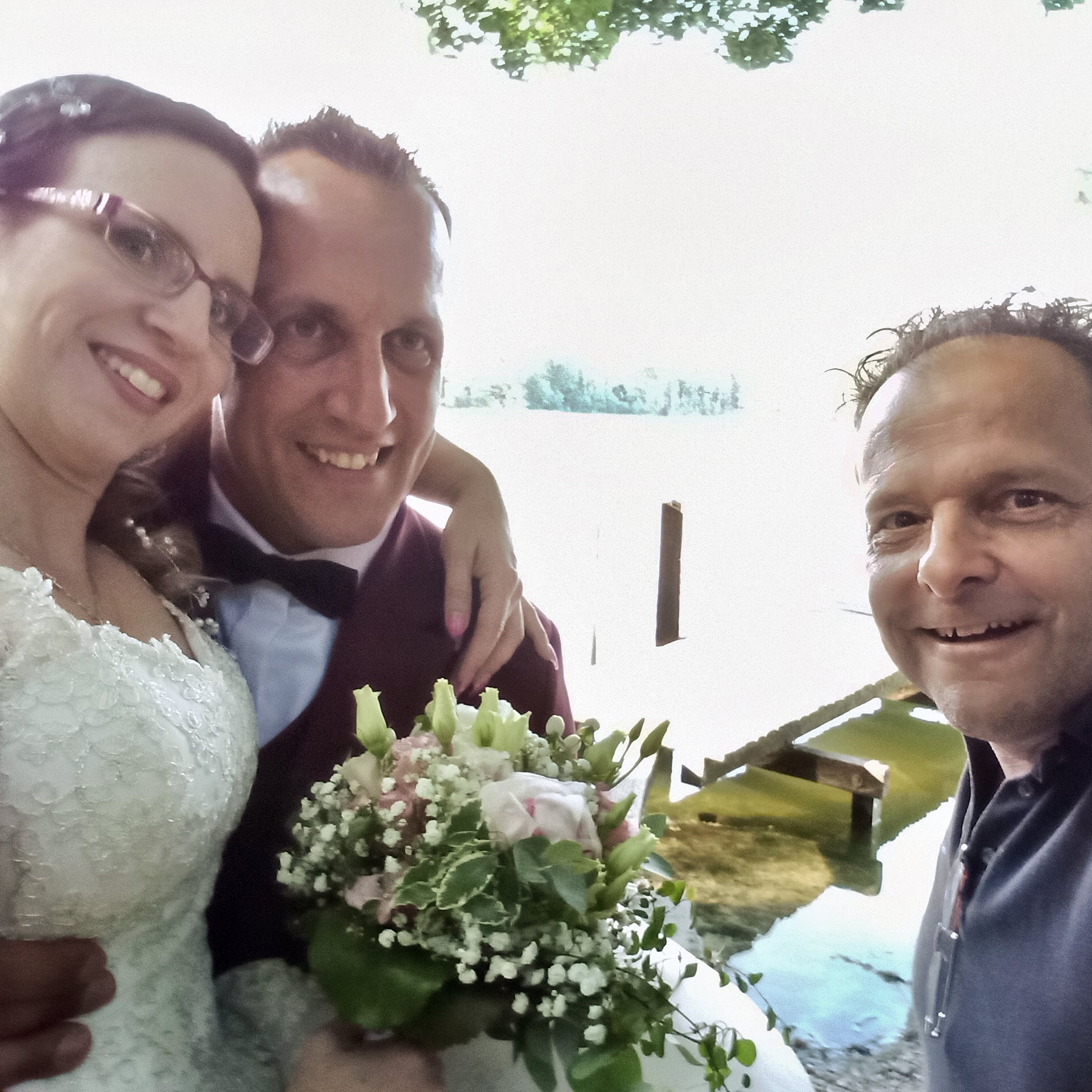 aufnahmen des brautpaars bei der hochzeit durch fotohaefeli als Hochzeitsfotograf