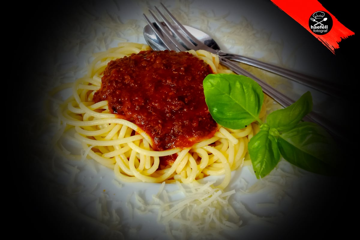 spaghetti ai ragu, spaghetti bolognese, barilla, bschüssig, fotohaefeli, jörg haefeli aarwangen, food fotograf, food photographer